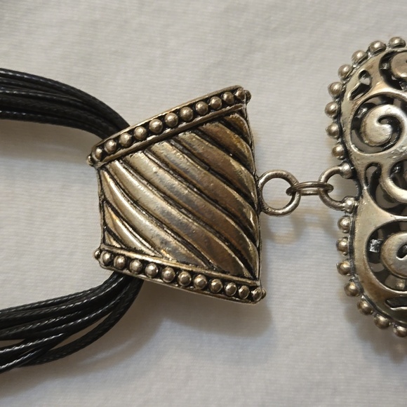 Heart pendant necklace,vegan black cord,love,intricate pattern,adjustable - Picture 7 of 10